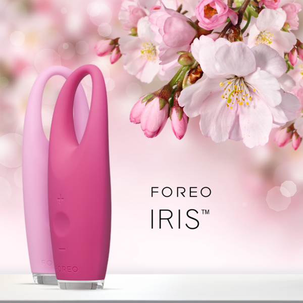FOREO Iris - dispozitiv masaj pentru zona din jurul ochilor F5555 Magenta