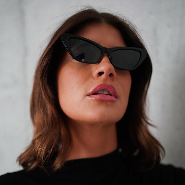 Ochelari de soare dama Polarizen x Laura Giurcanu AT8070 C01